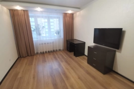 Продается 1 к квартира в СЗР