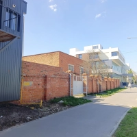 Кирпичный гараж в СЗР